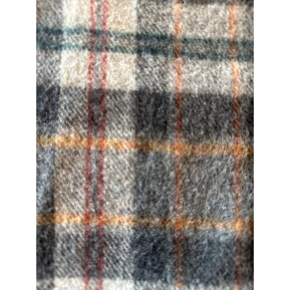 Gibson & Lumgair 100% Lambswool Plaid Scarf - Picture 2 of 3